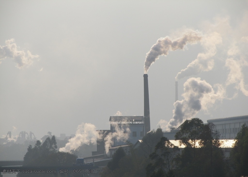 大气污染 空气质量 空气 废气 排放 废气污染 大烟囱 工厂 房子 树木 工业生产 现代科技