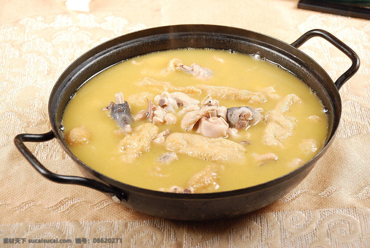 豆条炖鸡 豆腐 鸡 菜谱 蔬菜美食 菜品 菜式 美食 湘菜 农家菜 家常菜 特色菜 中餐 餐饮 传统美食 摄影图 摄影食物原料 舌尖上的中国 餐饮美食