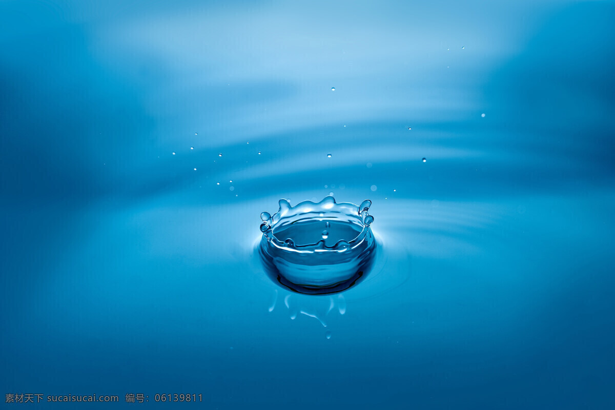 水滴 滴水 水波纹 水纹 水面 蓝色 涟漪 自然景观 自然风景