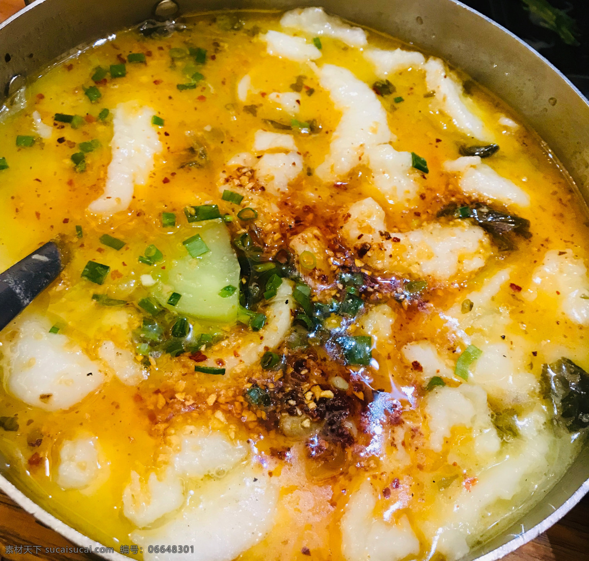 酸菜鱼 鱼 酸菜 美食 舌尖中国 舌尖美味 芝麻 辣椒 生活百科 生活素材