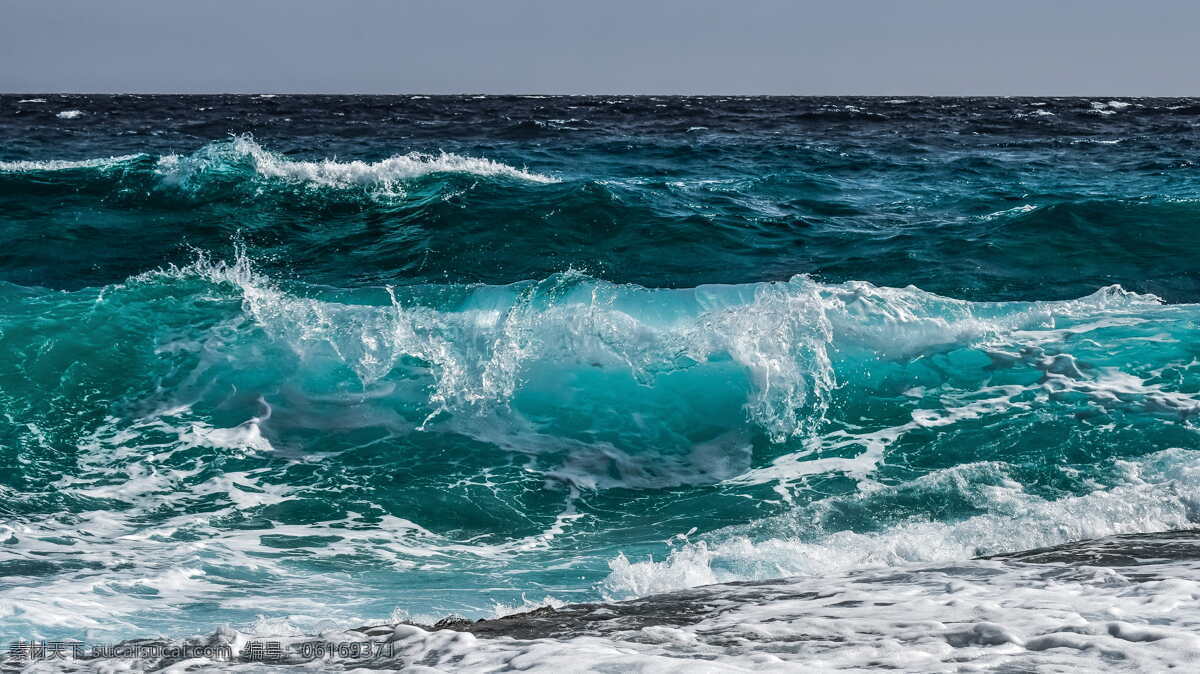 海浪 沙滩 海水 大海 蓝色 浪花 美丽海洋 海洋 背景 壁纸 自然景观 自然风景
