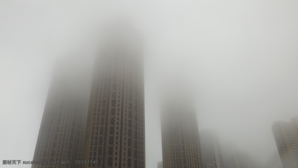 浓雾中的高楼 青岛 大雾 浓雾 高楼 隐没 建筑景观 自然景观