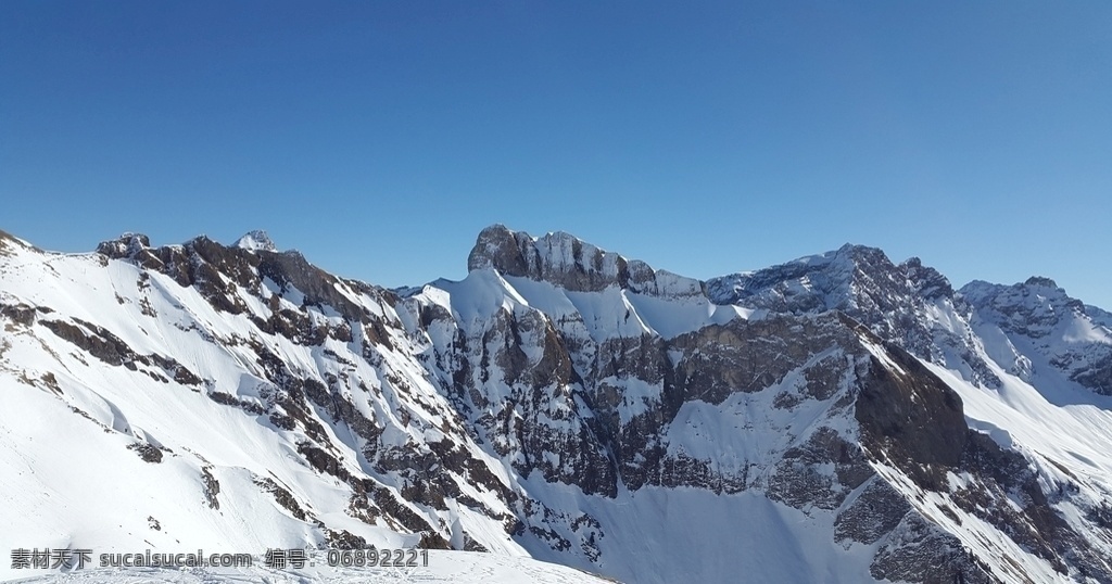 蓝天 蓝天白云 高山 珠穆朗玛峰 雪山顶 山顶 雪地 冰天雪地 下雪 雪花 冬天 雪景 悬崖峭壁 登山运动 冰川 冰山 玉龙雪山 四姑娘山 风景 美景 大自然 自然景观 自然风光 自然风景