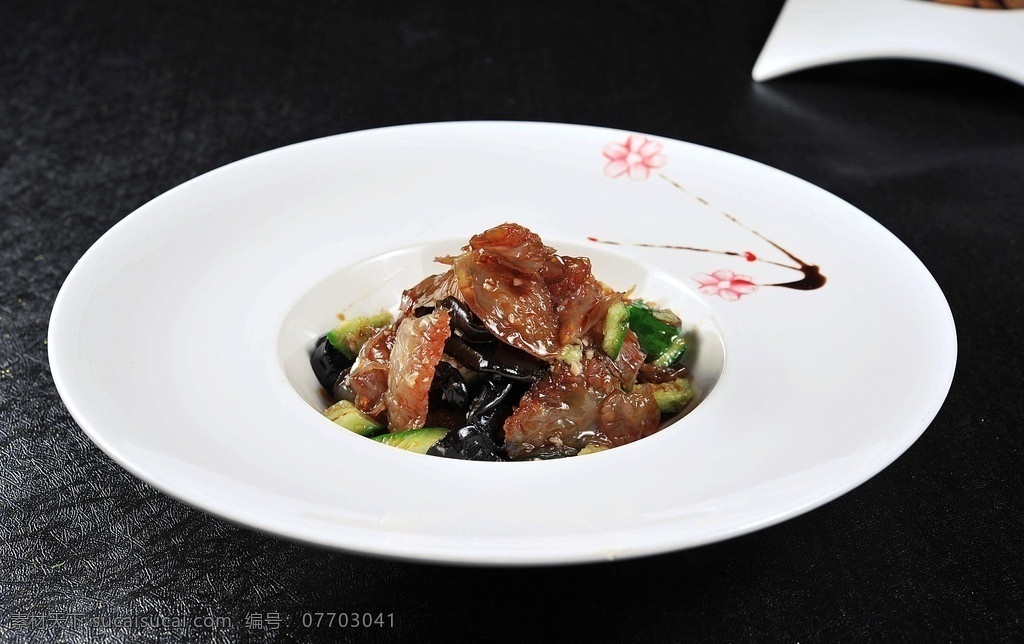 青瓜 木耳 拌 蛰 头 中国菜 青瓜木耳 凉菜 传统美食 餐饮美食