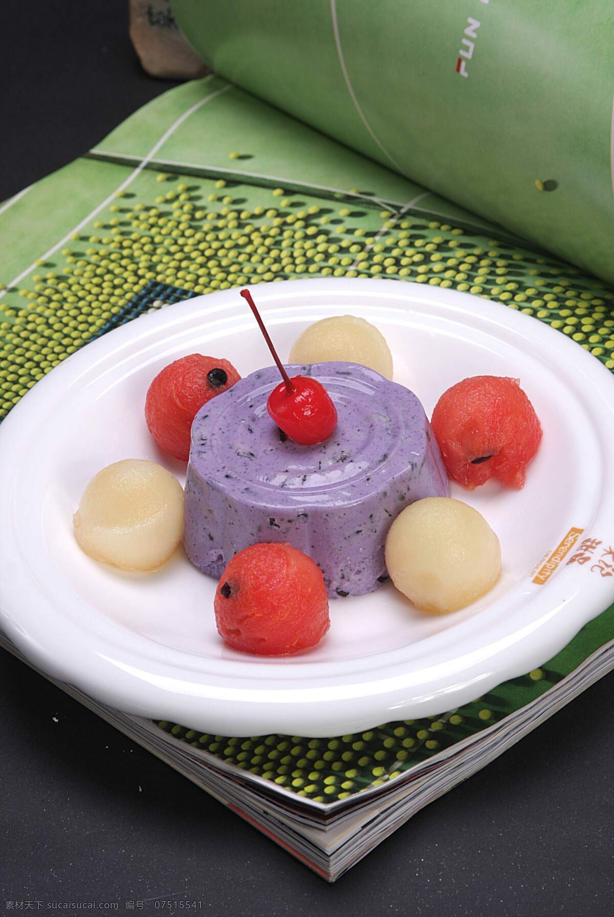 布丁 餐饮美食 传统美食 甜品 香芋 紫 米 布 甸 香芋紫米布甸 紫米 布甸 美食天下 矢量图 日常生活