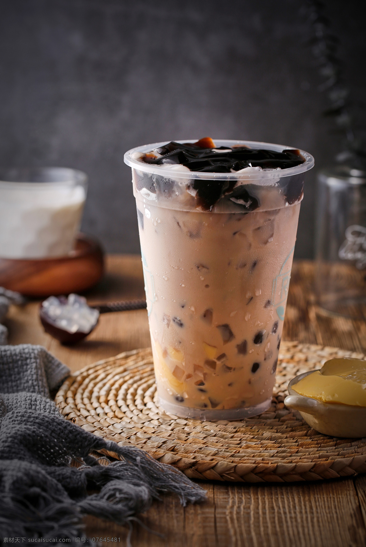 仙草奶茶 奶茶 台湾奶茶 椰果奶茶 烧仙草 牛奶 饮品 仙草 饮料 食品图片 餐饮美食 饮料酒水