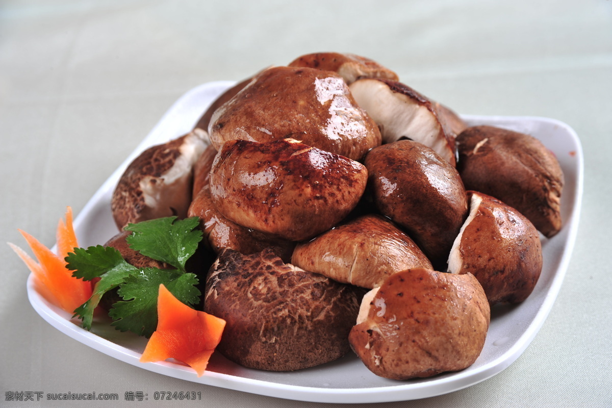 蘑菇 香菇 摆盘 美食 美味 火锅 食物原料 餐饮美食