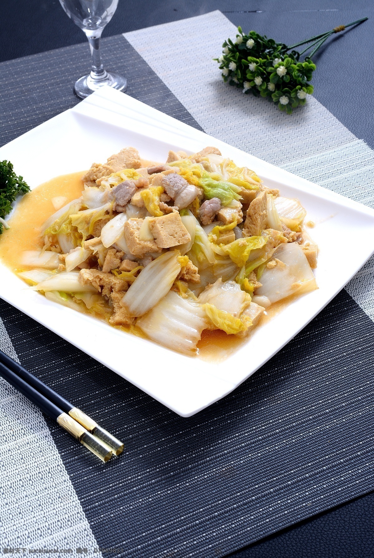 五花肉 冻豆腐 炒 白菜 炒白菜 炒冻豆腐 炒五花肉 餐饮美食 传统美食