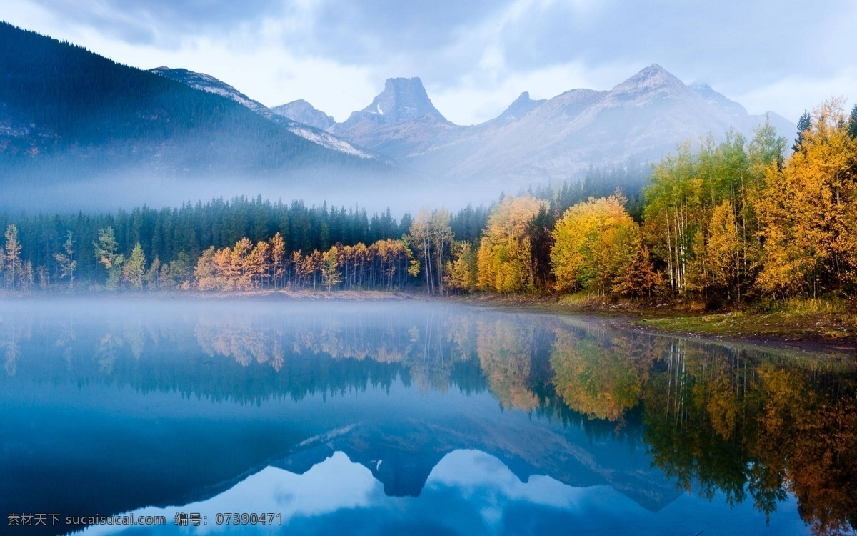 美丽湖泊壁纸 美丽湖泊 高清湖泊 高清壁纸 云雾仙境 优美风景 风景壁纸 自然景观 自然风景