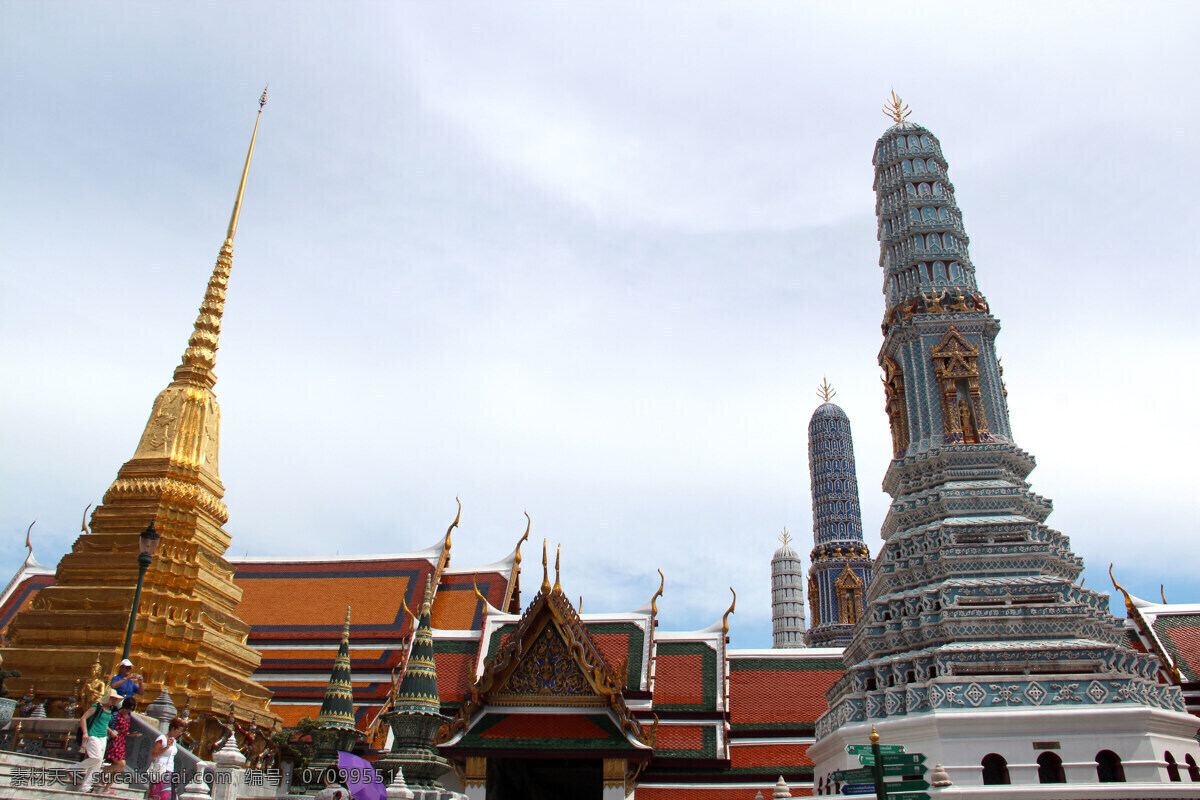 泰国风光 泰国风情 泰国建筑 蓝天白云 天空 佛塔 寺庙 建筑摄影 建筑园林
