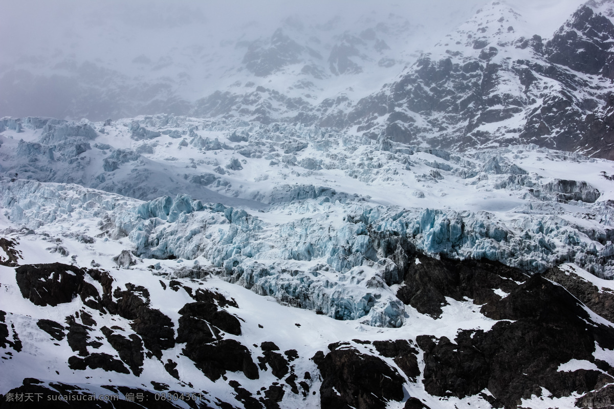 自然风景 雨崩 卡瓦格博 梅里雪山 梅里十三峰 雪山 藏文化 藏族 大本营 云南风光 经幡 冰川 旅游摄影 国内旅游