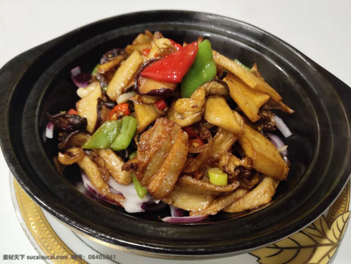 砂窝野山菌 菌菇菜 砂窝菜 砂窝野菌菜 干锅野山菌 菜谱 餐饮美食 传统美食