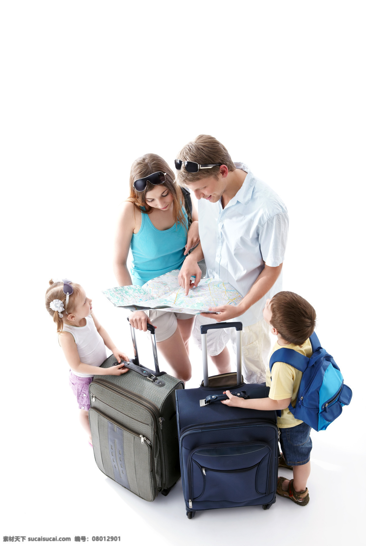 旅游 一家 四口 旅游的家庭 外国夫妻 外国夫妇 儿童 小女孩 小男孩 旅行 拉杆箱 行李箱 密码箱 生活人物 人物图片