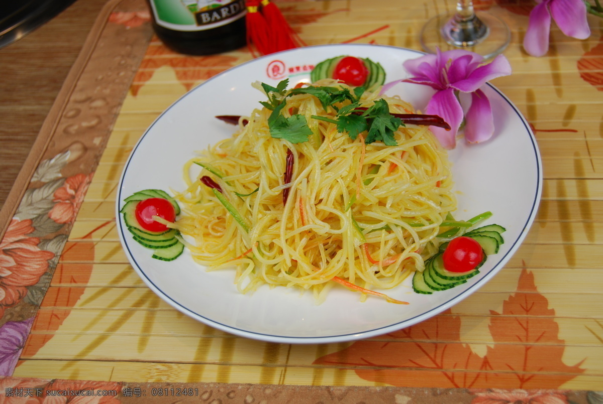 炝拌土豆丝 拌土豆丝 土豆丝 凉拌土豆丝 凉菜 凉拌菜 小菜 中式菜肴 中餐 餐厅菜谱 中华美食 餐饮美食 传统美食