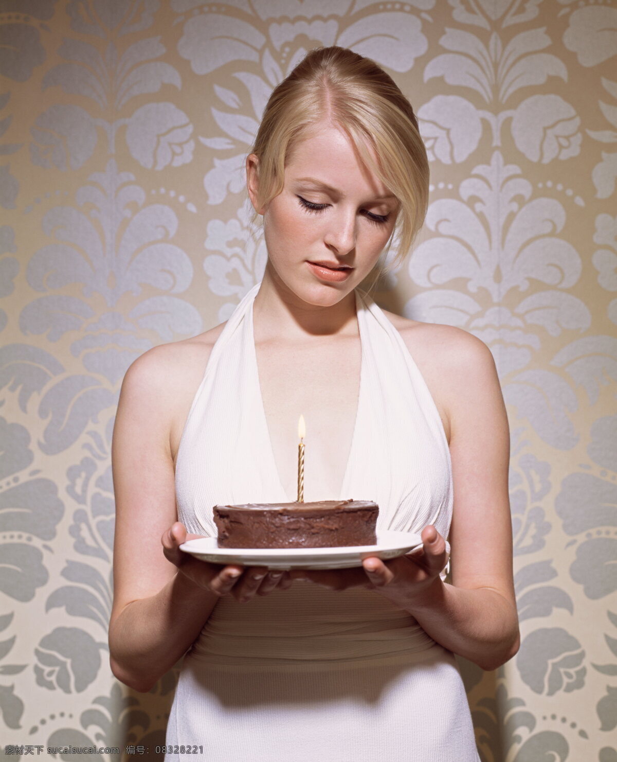 欧美美女 美女 生日 许愿 蛋糕 生日蛋糕 生日许愿