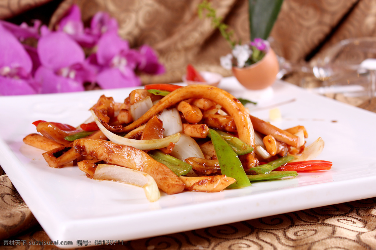 xo酱爆鲜鱿 xo酱 酱爆鲜鱿 xo酱爆鱿鱼 鱿鱼 传统美食 餐饮美食