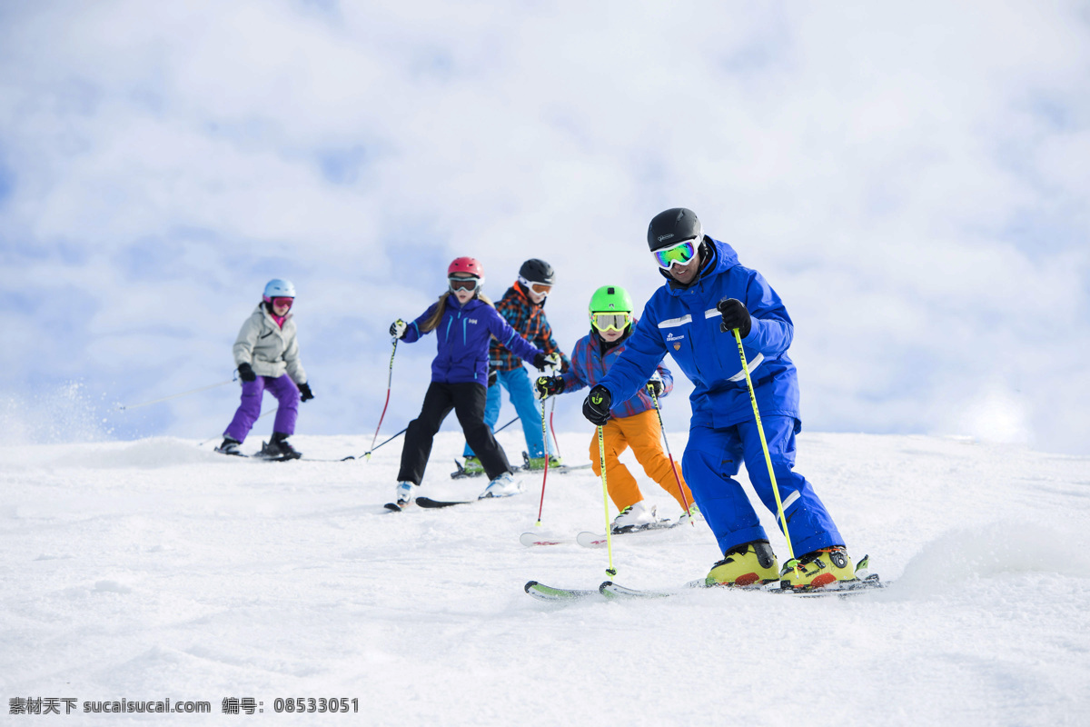 青少年儿童 滑雪 培训 亲子滑雪 家庭滑雪 职业滑雪 业余滑雪 滑雪选手 动作 翻转 滑雪装备 滑雪板 冬日运动 蓝天白云 滑雪比赛 爬雪山 儿童滑雪 滑雪场地 高山缆车 冬季运动 高山滑雪 滑雪摄影 滑雪背景 滑雪运动 冷色调 滑雪海报 单板滑雪 滑雪宣传 滑雪展板 滑雪训练 滑雪培训 滑雪体育 体育运动相关 文化艺术 体育运动