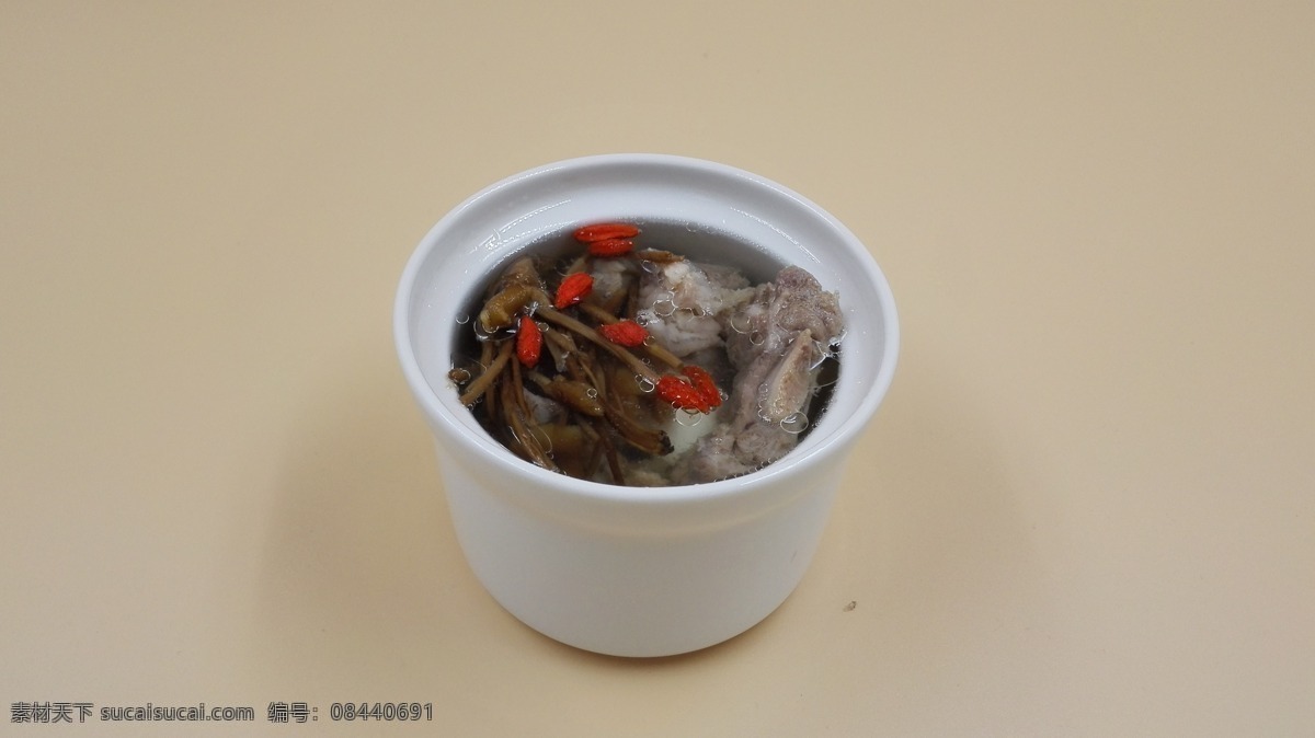 茶树菇排骨汤 煨汤 南昌瓦罐汤 营养汤 汤 餐饮美食 传统美食