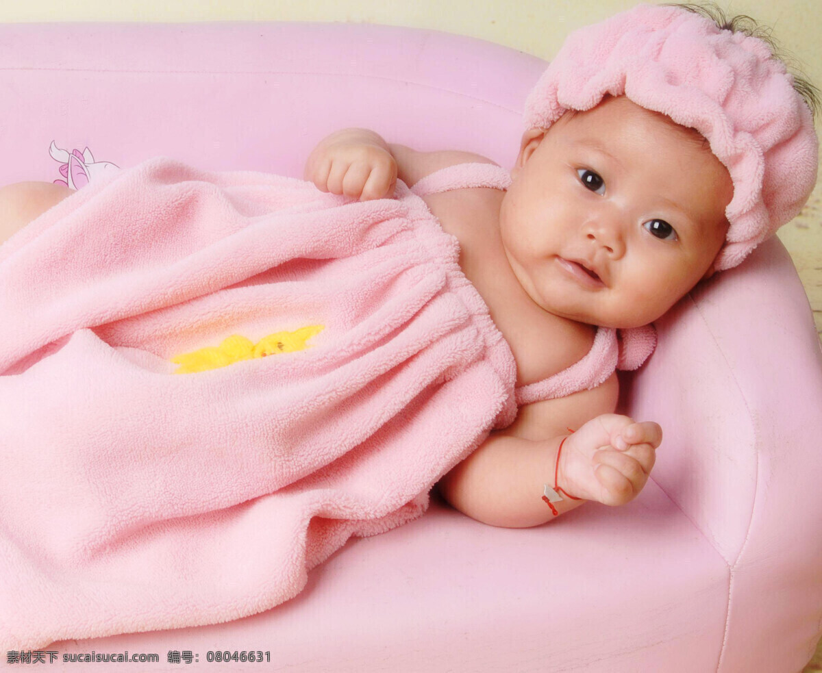 bb 宝宝 宝贝 成长 调皮 动作 儿童幼儿 活泼 可爱 幼童 可爱幼童 人 幼儿 小女孩 幼稚 健康 姿势 玩耍 幼儿服饰 可人 娇小小 玲珑 玩具 人物图库 psd源文件
