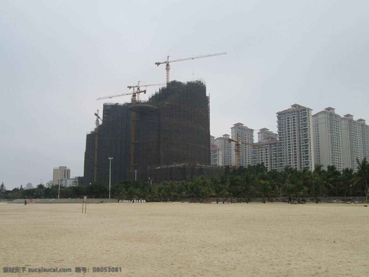 建设 中 大厦 海边 海滩 建筑摄影 建筑园林 桥 沙滩 建设中的大厦 高楼工地 湛江摄影 psd源文件