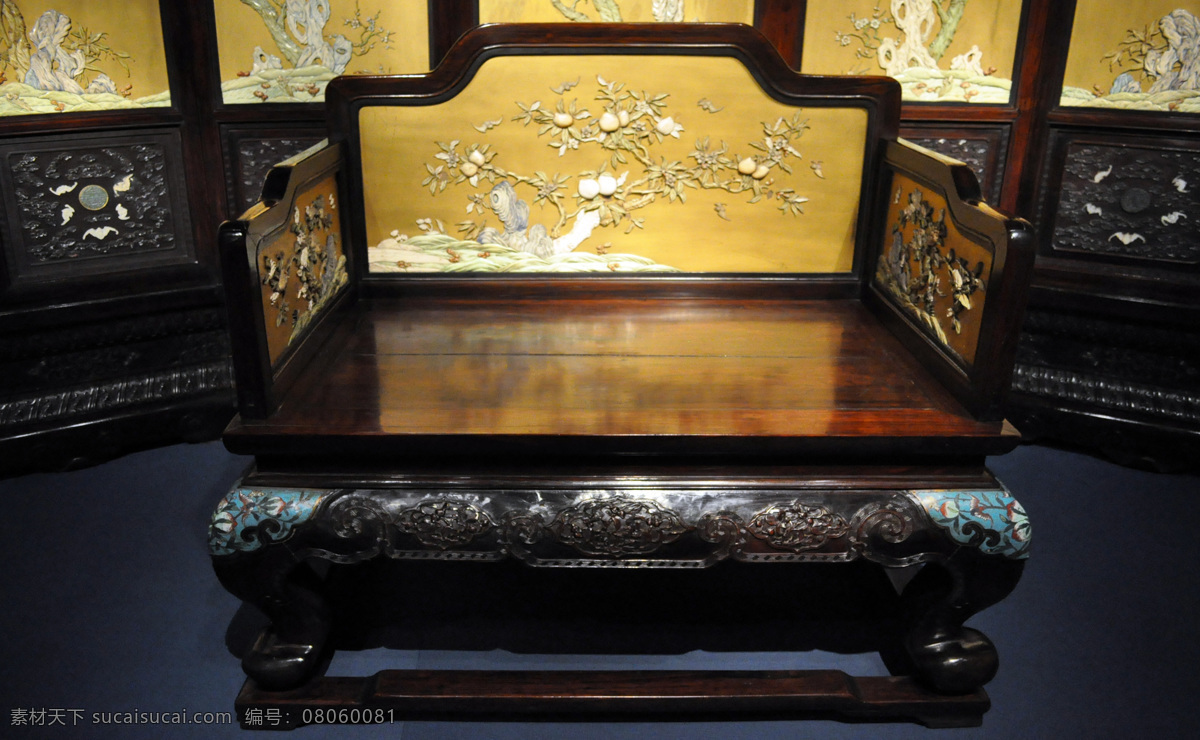 宝座 传统文化 灯光 雕刻 龙纹 龙椅 木雕 龙椅宝座 古董家具 神龙 寿桃 祥云 条桌 木榻 宫廷家具 上海博物馆 文物 藏品 古代展览 文化 中国古代艺术 博物馆展览馆 文化艺术 装饰素材 展示设计