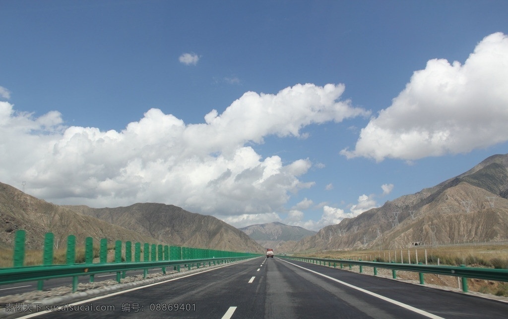 天路 青海 高速公路 公路 蓝天 白云 自然风景 自然景观