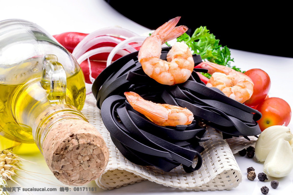海鲜 虾 香油 海鲜虾 大蒜 调料 诱人美食 食物原料 食材原料 食物摄影 美食图片 餐饮美食