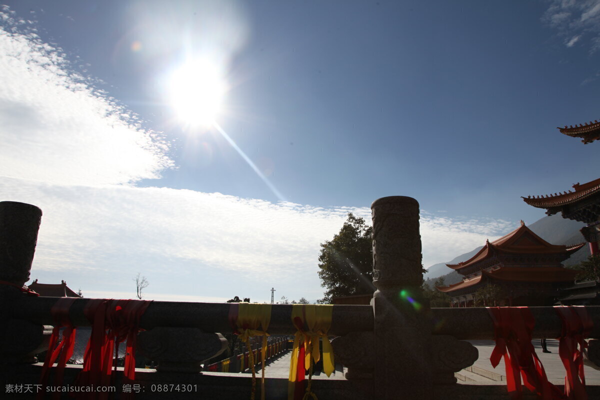 大理的天空 蓝天 白云 古建筑 彩带 柱子 旅游摄影 国内旅游