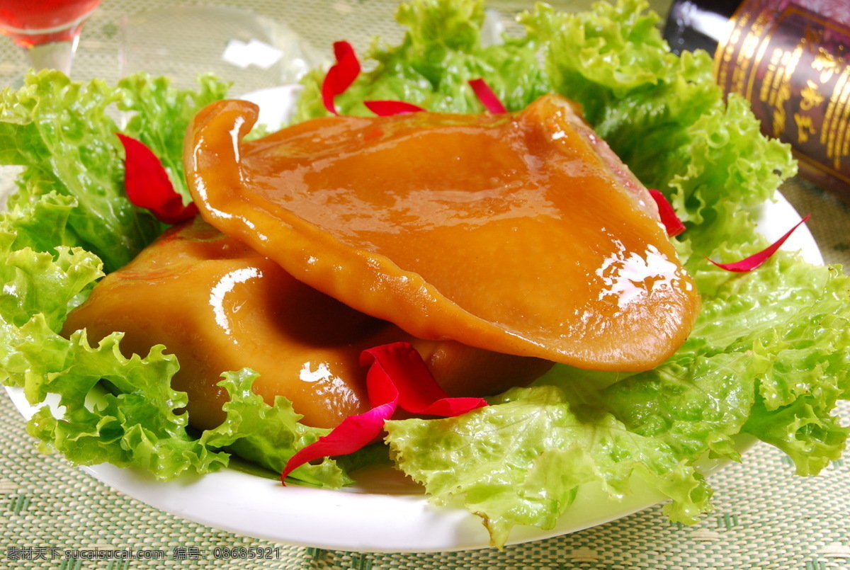 美食 卤猪耳朵 白菜 花瓣 传统美食 餐饮美食