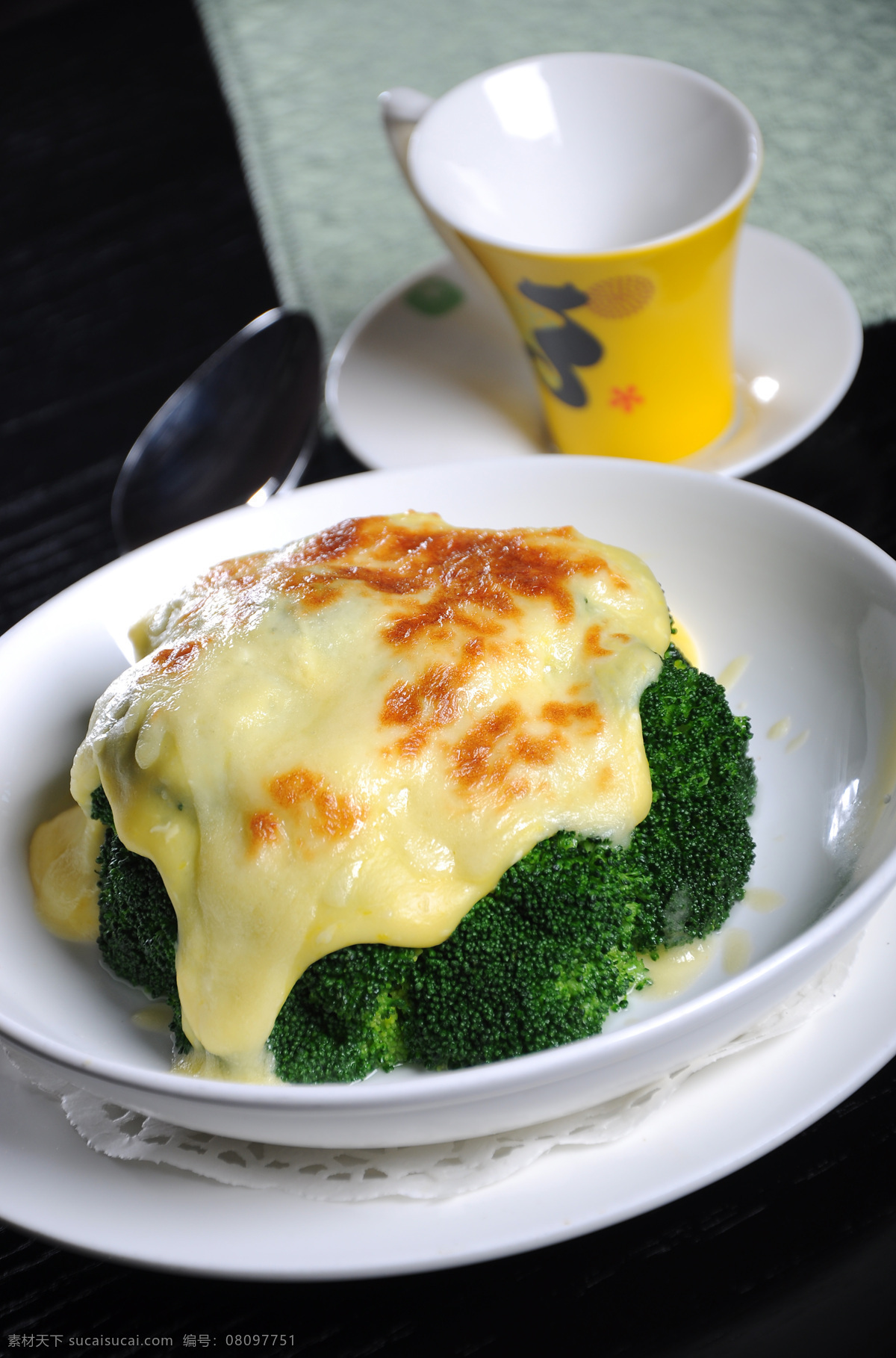 杯子 餐饮 餐饮美食 奶酪 食物 西餐 西餐美食 芝士 焗 西兰花 芝士焗西兰花 芝士焗 焗西兰花 西式 营养 矢量图 日常生活