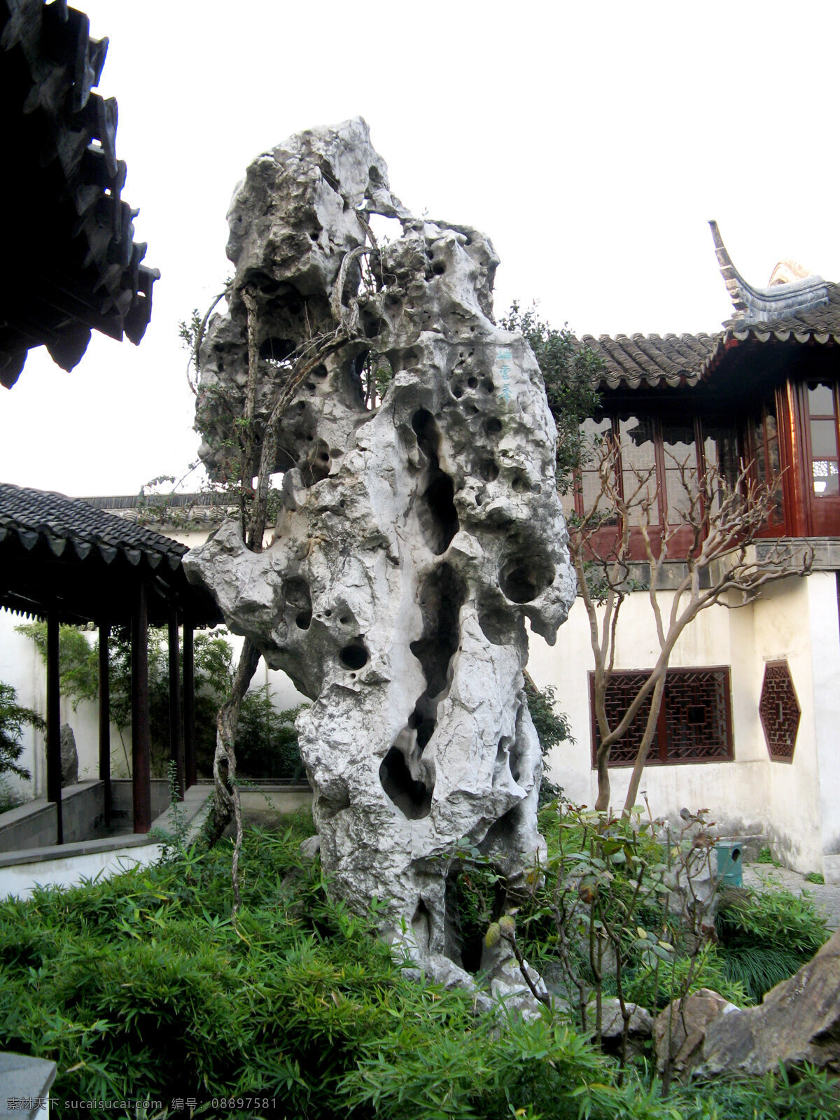园林图片 风景 园林 江南园林 太湖石 阁楼 假山石 树木 植物 绿化 天空 旅游区 国内旅游 旅游摄影