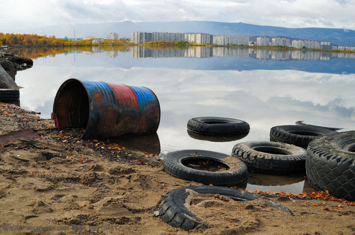 汽车轮胎 油桶 轮胎 城市环境污染 环境破坏 空气污染 环境污染 其他类别 环境家居