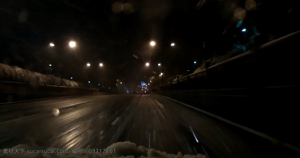 黑夜 大雪纷飞 开车 风景 延时 大雪 纷飞 多媒体 实拍视频 生活行为 mp4