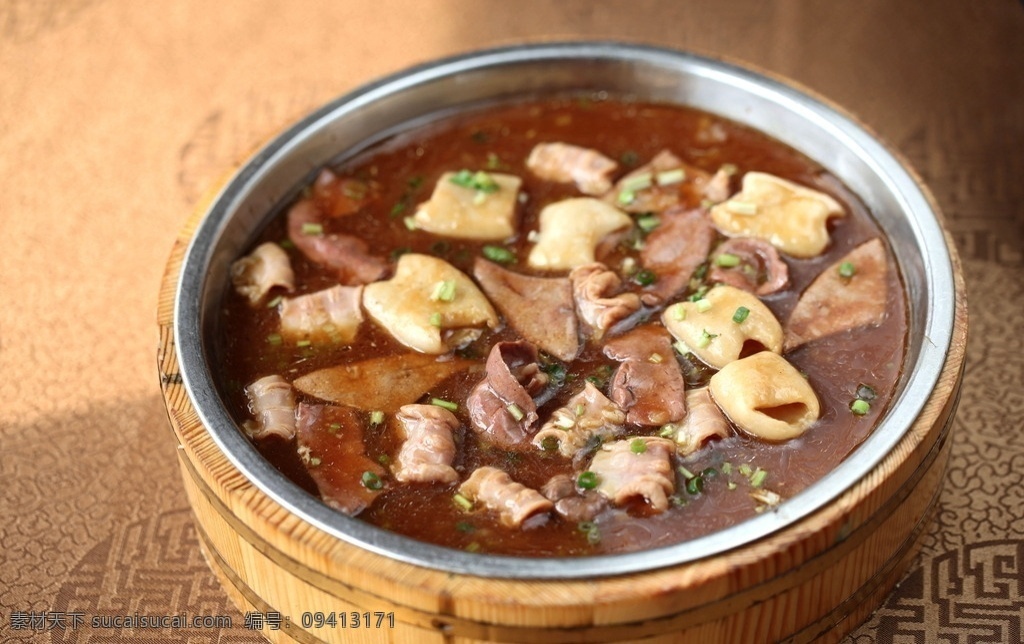 猪什 传统猪杂煲 秘制猪杂煲 特色猪杂煲 客家菜 餐饮美食 传统美食