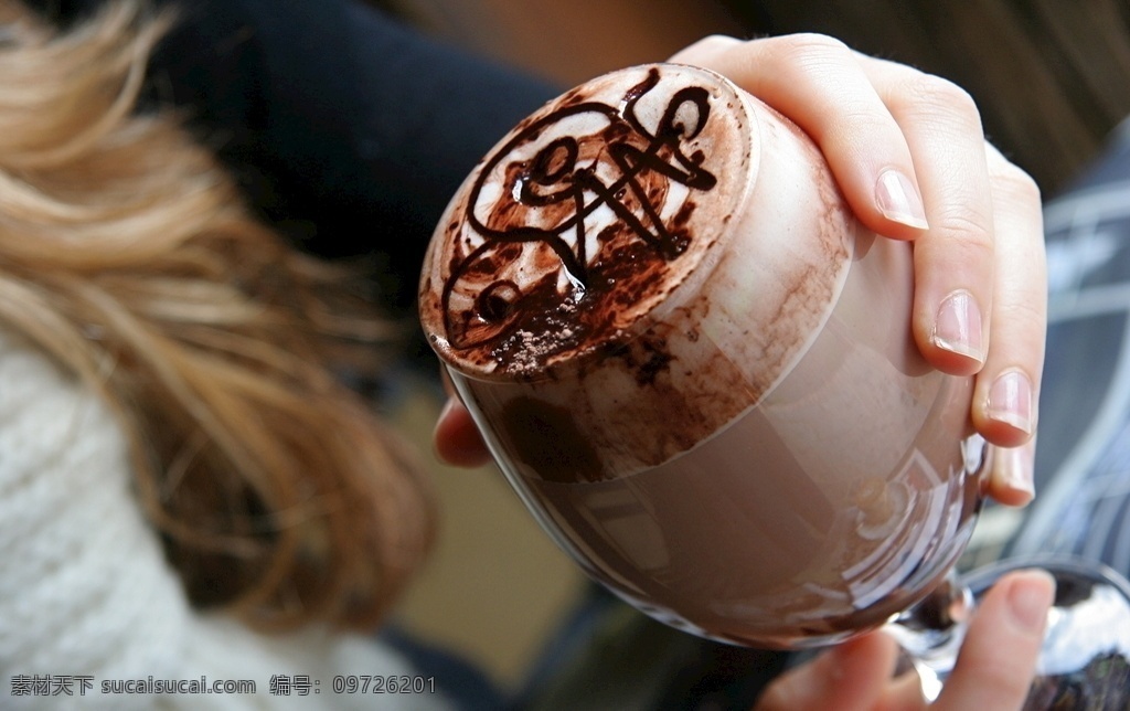 热饮 热 巧克力 热可可 饮用巧克力 热巧克力 可可脂 奶盖 巧克力奶盖 热巧图片 热饮图片 手捧热饮 手捧饮品 餐饮美食 饮料酒水