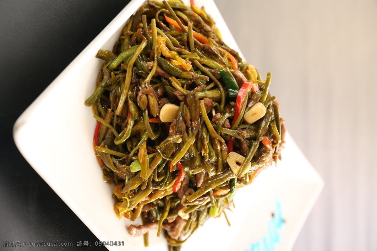 羊肉炒黄花菜 黄花菜 羊肉 小炒黄花菜 草原羊肉 美食 餐饮美食 传统美食