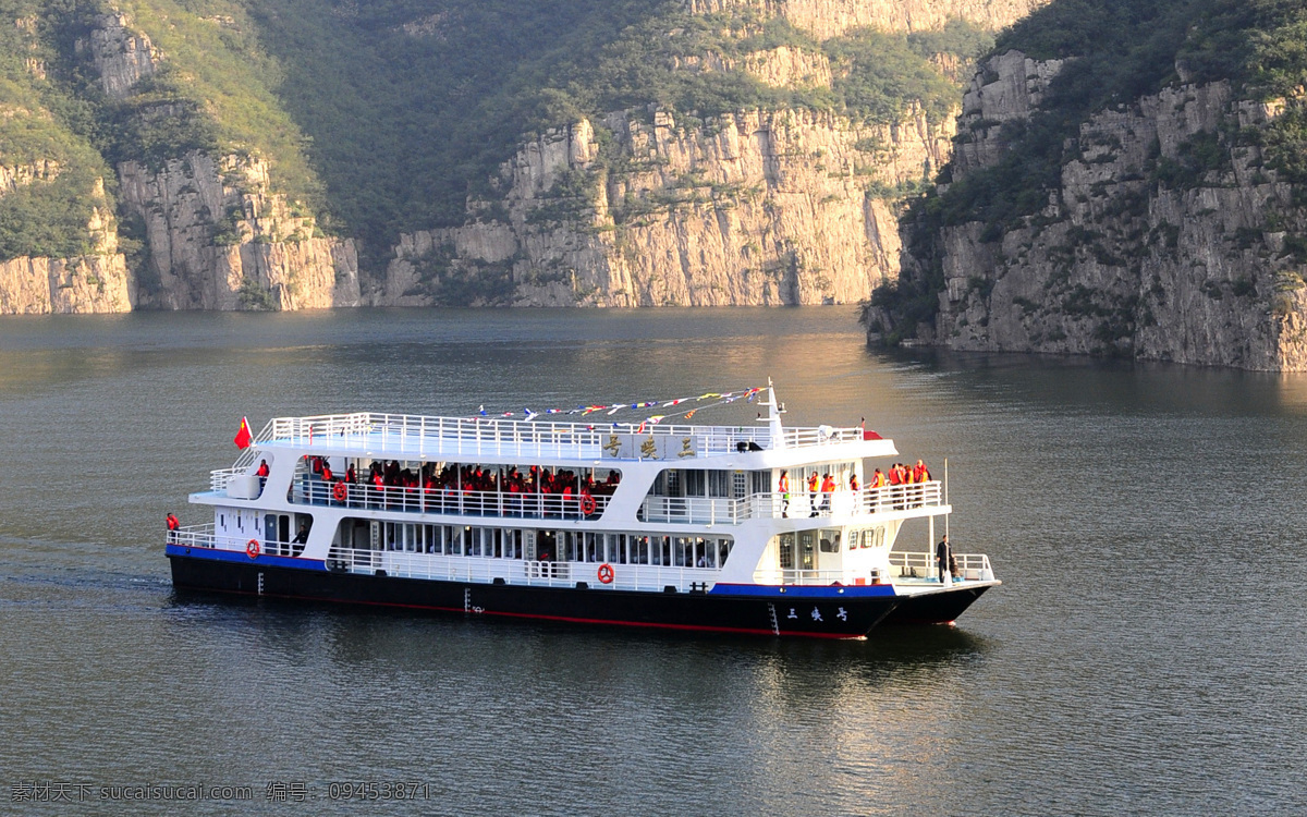 万里 黄河 船 三峡号 三峡游船 游船 三峡游轮 长江三峡 旅游摄影 国内旅游