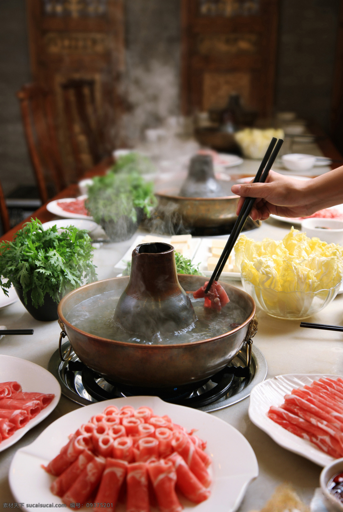 火锅 传统火锅 老式火锅 铜火锅 火锅美食 涮锅 涮羊肉 火锅汤 火锅底料 老式铜火锅 传统美食 餐饮美食