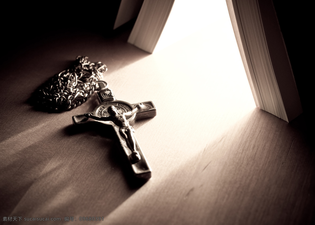 十字架和圣经