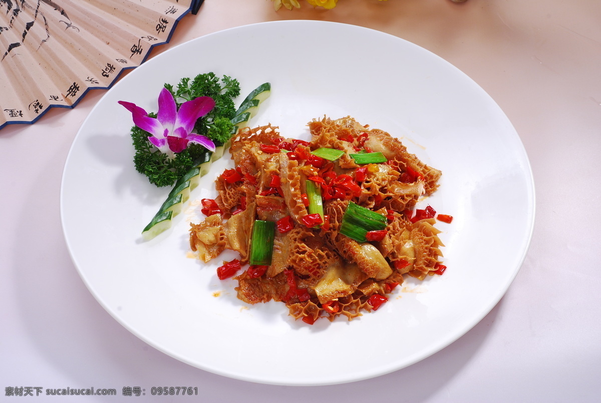 苗椒大片牛肚 爆炒牛肚 爆炒 牛肚 小炒牛肚 大盆牛肚 双椒爆牛肚 双椒炒牛肚 高清菜谱用图 餐饮美食 传统美食
