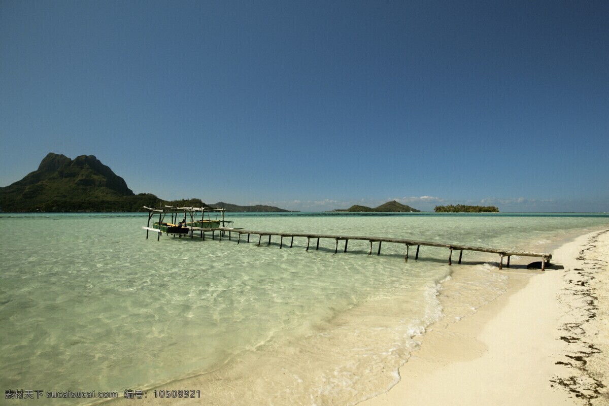 沙滩 美丽 风景 美丽海滩 海边风景 海岸风光 蓝天 码头 海滩 大海 海洋 海平面 旅游景点 海景 景色 美景 摄影图 高清图片 大海图片 风景图片