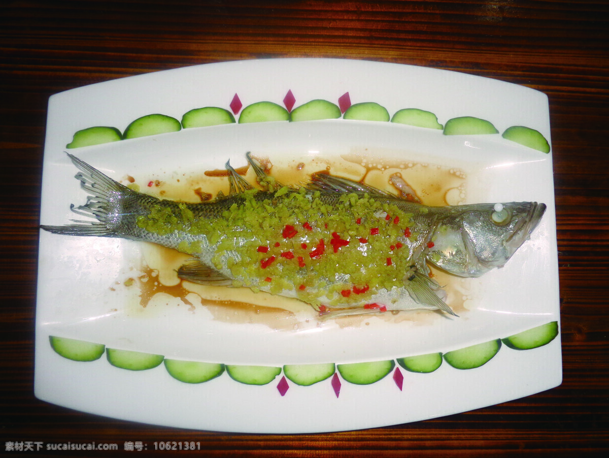 拍姜蒸海鲈鱼 美食摄影 传统美食 餐饮美食