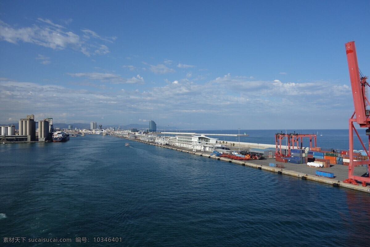 巴塞罗那港 春天 巴塞罗那 起重机 海上运输 海港 港口 码头 现代科技 工业生产