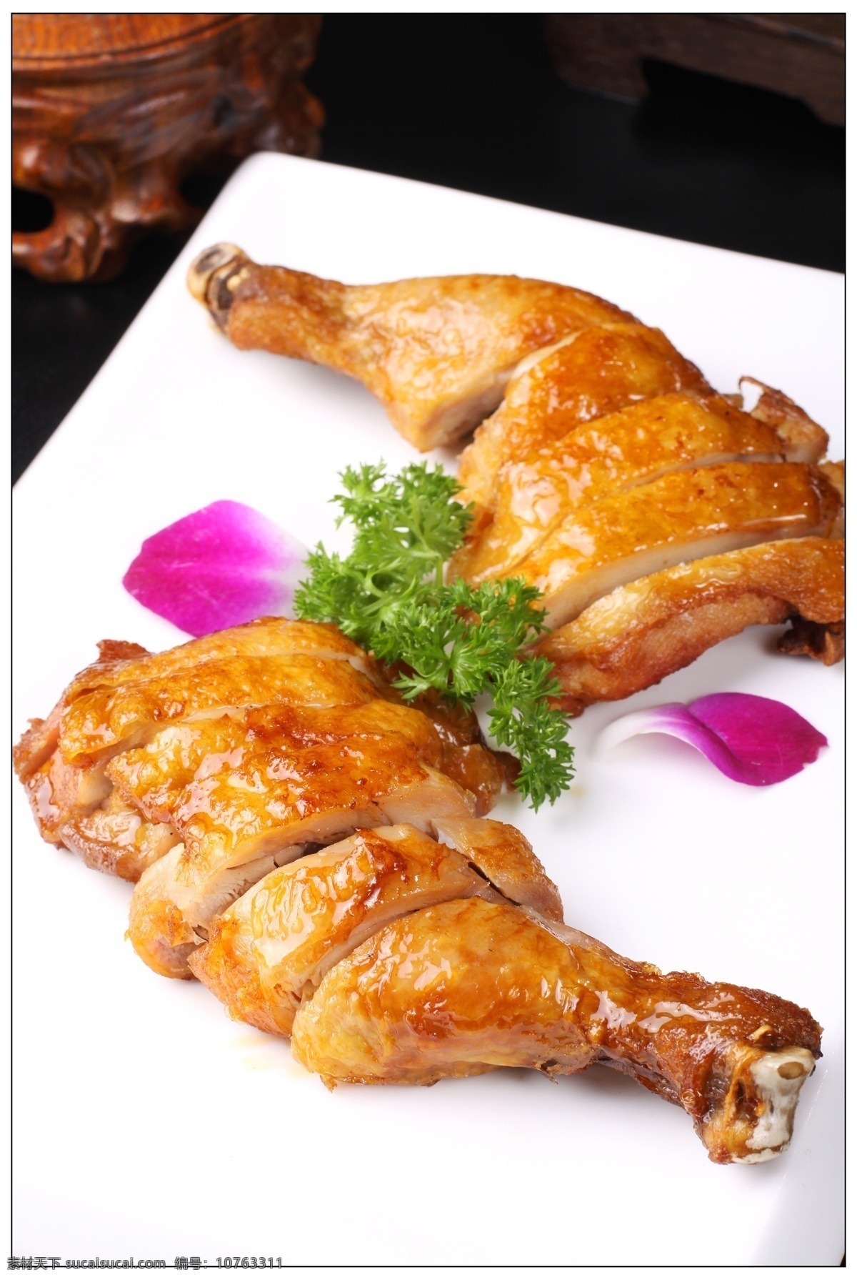 蒜香鸡腿 鸡丁 鸡肉 风味鸡 招牌鸡肉 特色鸡肉 招牌鸡 家常菜 传统菜 菜 餐饮美食 传统美食