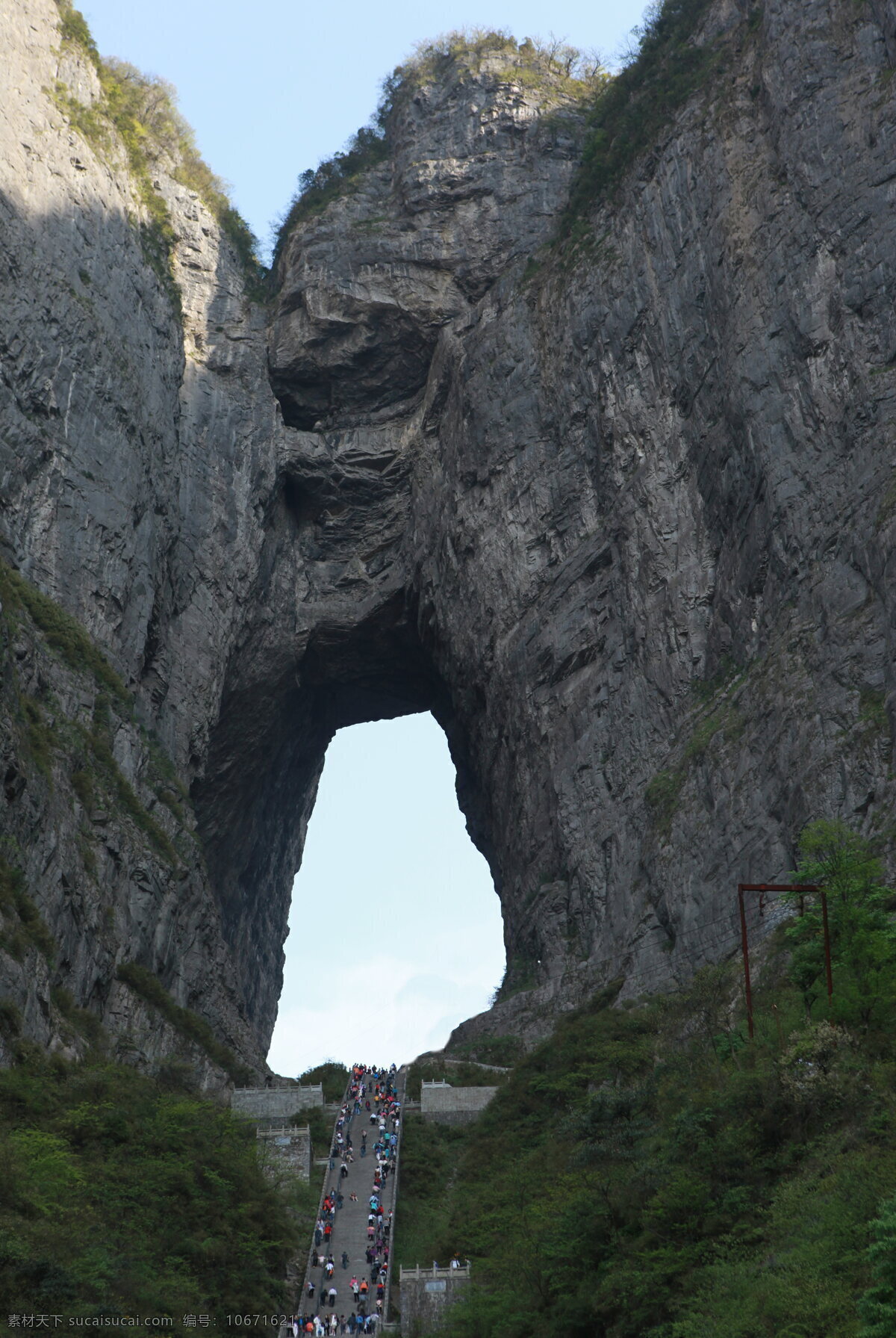 别有洞天 山洞 人 石阶 铁链 阶梯 风景名胜 自然景观