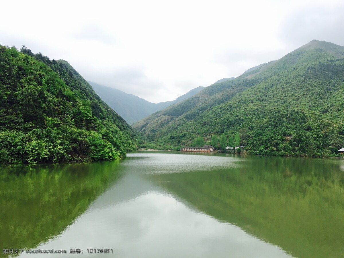 水库 大瑶山 江华县 青山 绿水 盘古水库 摄影图 旅游摄影 自然风景