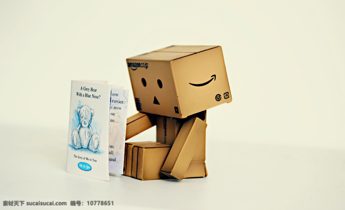 盒子人 生活百科 箱子人 纸箱人 纸箱 人 玩具人 danbo 纸箱人阿楞 箱子小人 阿楞纸箱人 纸箱人素材 psd源文件