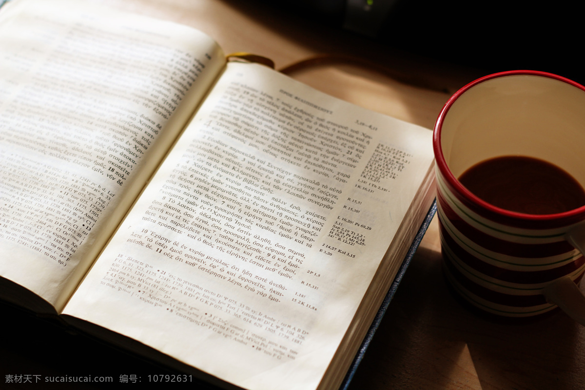 书本 阅读 咖啡 休息 休闲 小资生活 生活百科 娱乐休闲