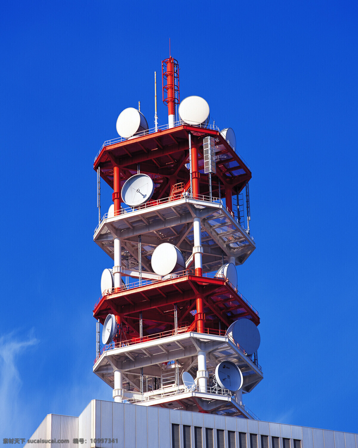 白云 钢结构 高楼 海上 科学研究 蓝天 雷达 信号塔 发射塔 信号 无线 卫星 天线 大锅 现代科技 矢量图