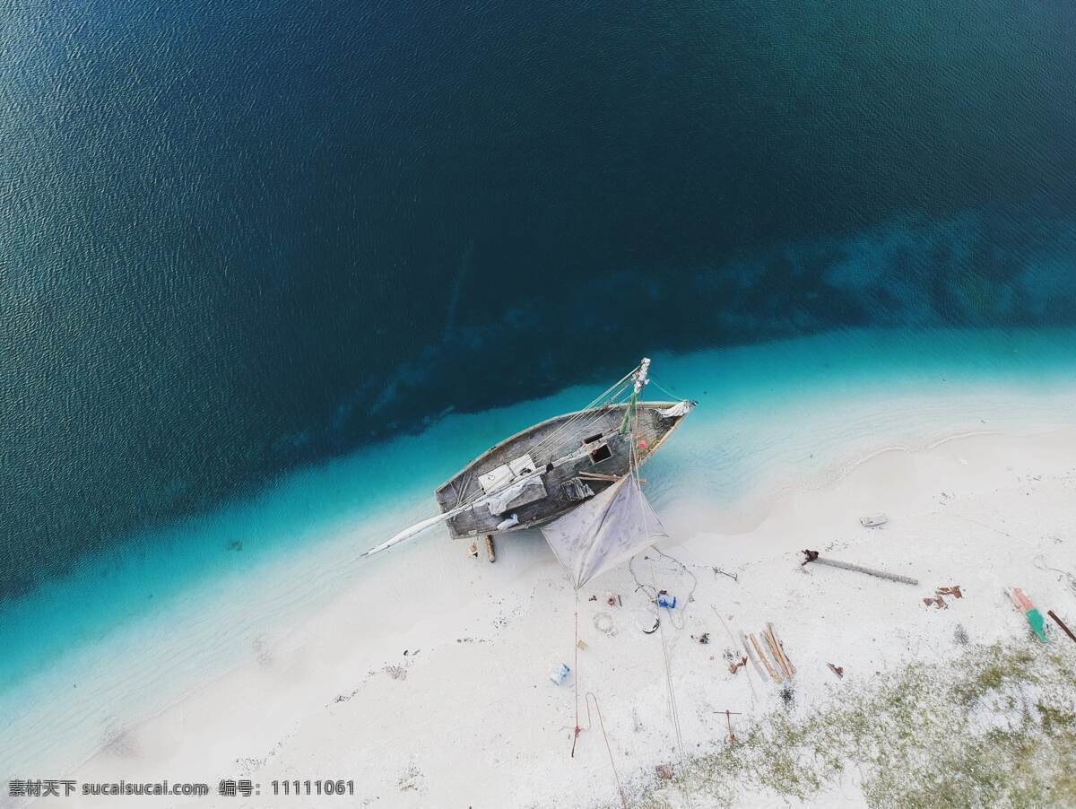 海边图片 海边 海岸线 沙滩 海浪 浪花 礁石 天空 云朵 景色 美景 风景 自然景观 自然风景